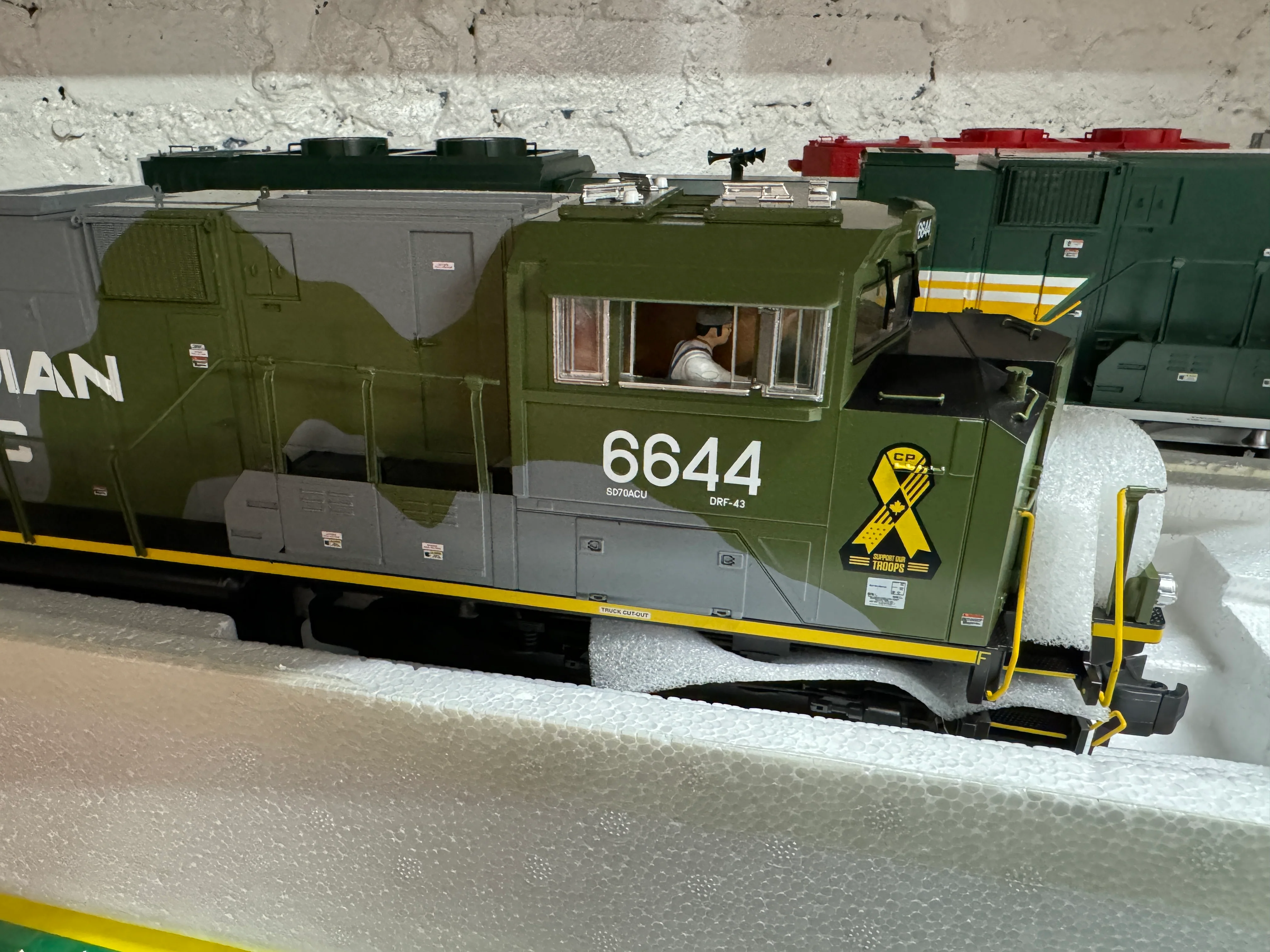 Thumbnail 1